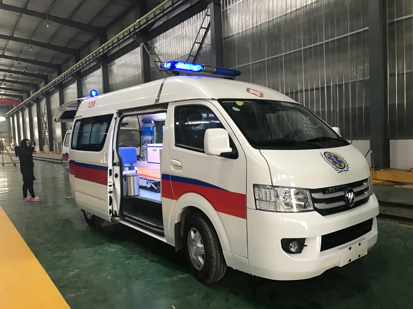 格尔木市救护车转院