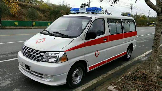 格尔木市丰田海狮救护车